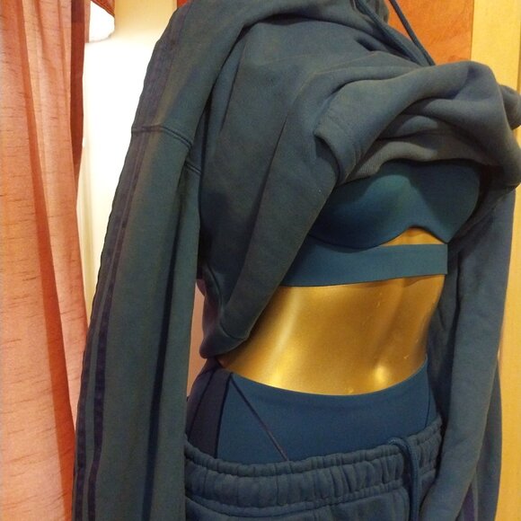 Adidas Originals Ivy Park NEW 2 PC Set + A FREE Ivy Park Set Added Bonus* - Picture 16 of 16